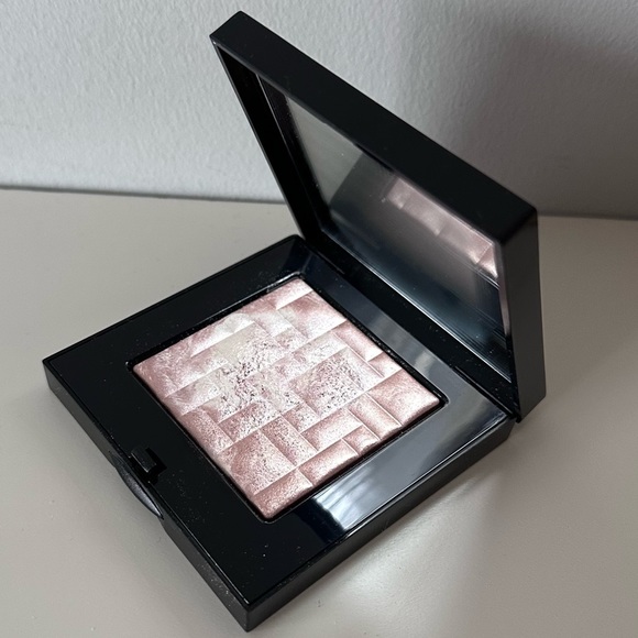 Bobbi brown Pink Glow highlighter - Picture 4 of 7